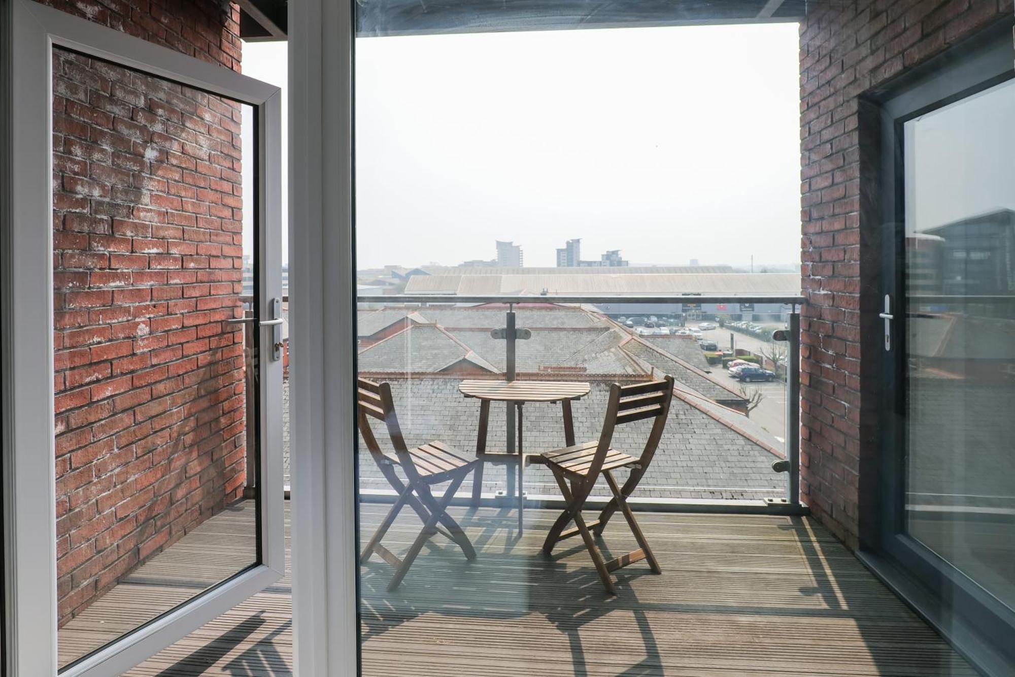 Apartments In Кардіфф Екстер'єр фото
